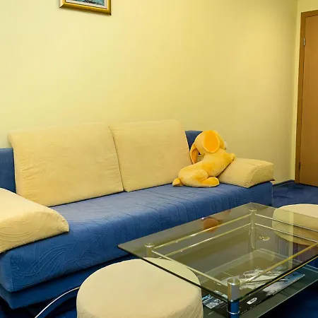 Bright & Spacious 2-bedroom Flat In By Flat Mаnаger *